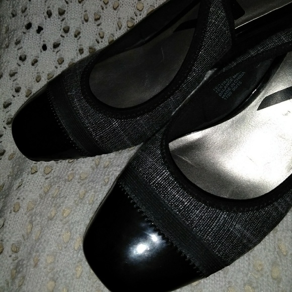 Shoes - Picture 3 of 3